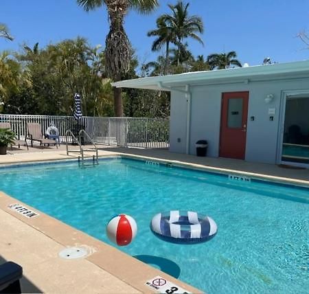 Sunshine Island Inn - Adults Only Sanibel Esterno foto