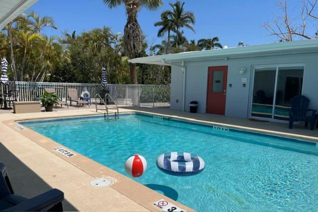 Sunshine Island Inn - Adults Only Sanibel Esterno foto